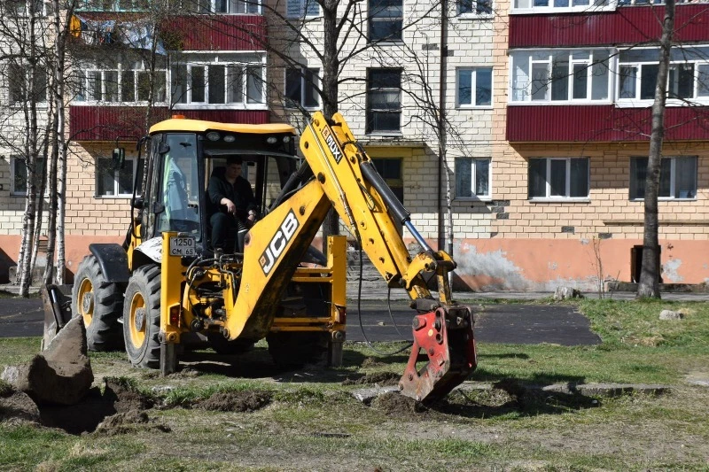 В Поронайске начался сезон ремонта дворов