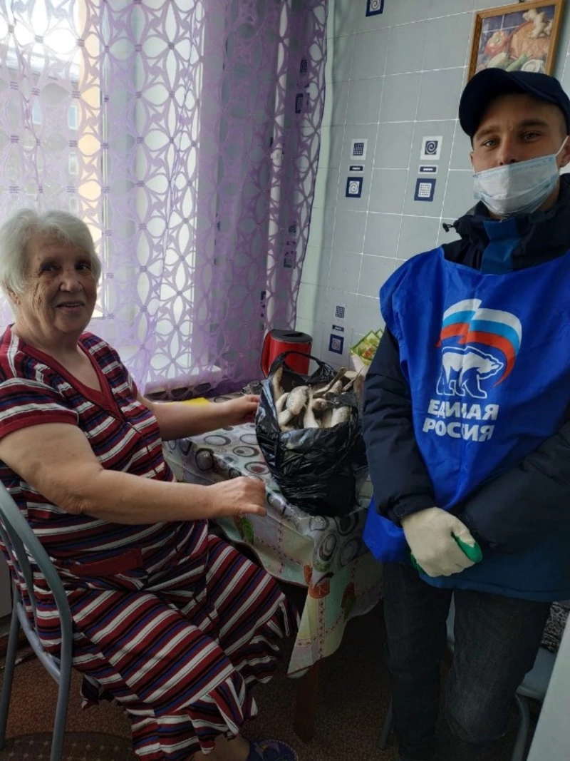В Поронайске проходит ежегодная  акция  по бесплатной раздаче наваги