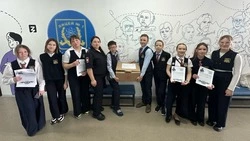 Островные шестиклассники написали слова поддержки солдатам СВО в преддверии 23 Февраля
