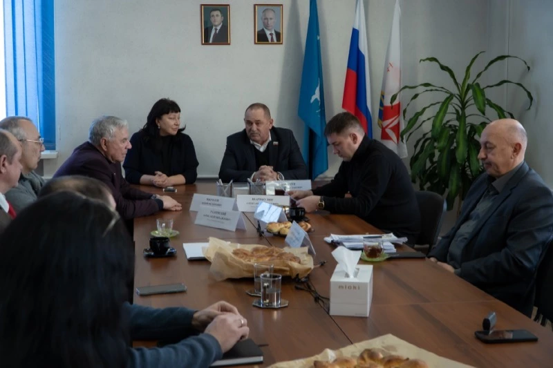 Областные депутаты посетили Поронайск