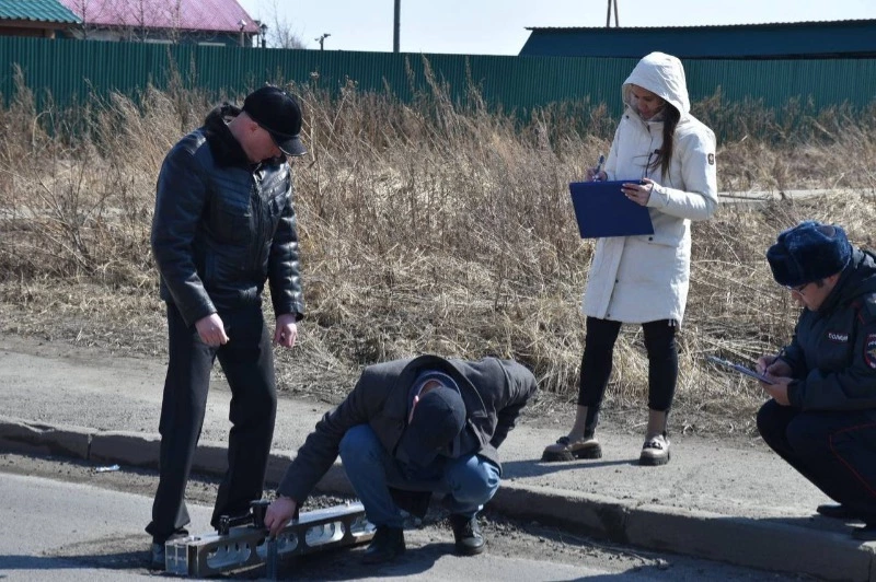 В Поронайске началась подготовка к ямочному ремонту улично-дорожной сети.