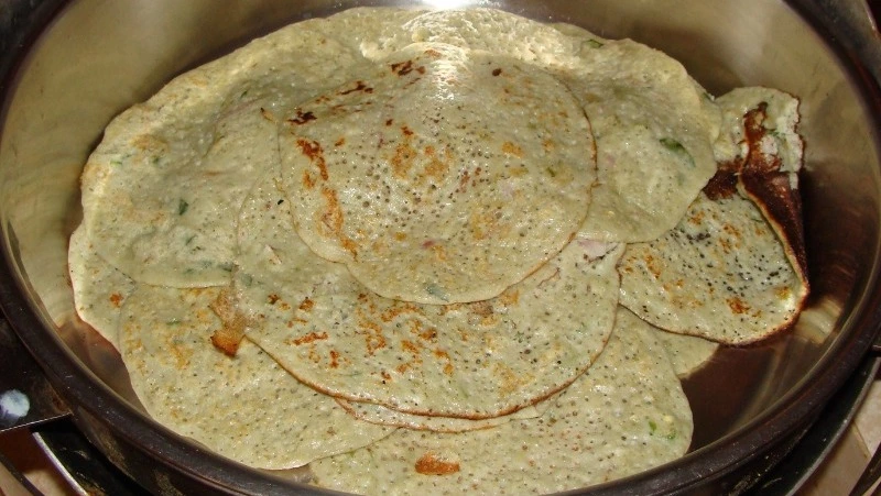 Второй день Масленицы: рецепт воздушных и вкусных блинчиков