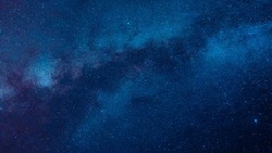 Гороскоп на 18 мая 2025 года: Скорпионы в режиме самоанализа, Весы — в потоке креатива