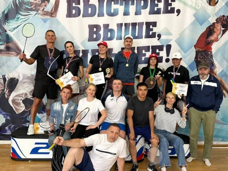 В День физкультурника в Поронайске прошли соревнования по настольному теннису и бадминтону