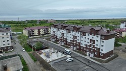 В Поронайске отметили новоселье 60 семей