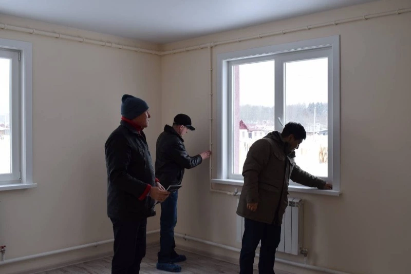  В селе Гастелло проверили качество строящихся домов