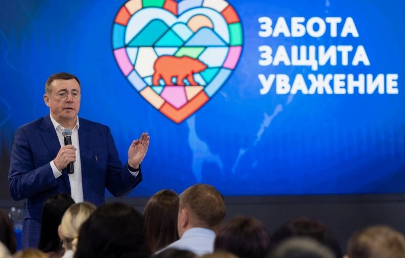 Губернатор провел встречу с жителями по личным вопросам в рамках проекта «Защита. Забота. Уважение»