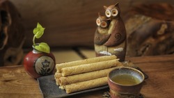 Завтрак на скорую руку: рулет из лаваша с мясной начинкой