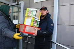 14 тонн гуманитарного груза и личных посылок ко Дню защитника Отечества отправили сахалинским бойцам