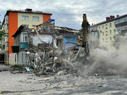 Аварийные и бесхозные здания сносят в Поронайске