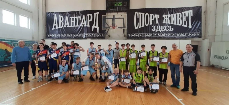  Юноши школы №1 стали победителями соревнований по баскетболу