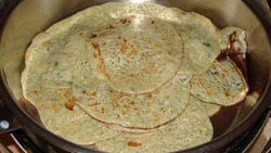 Второй день Масленицы: рецепт воздушных и вкусных блинчиков