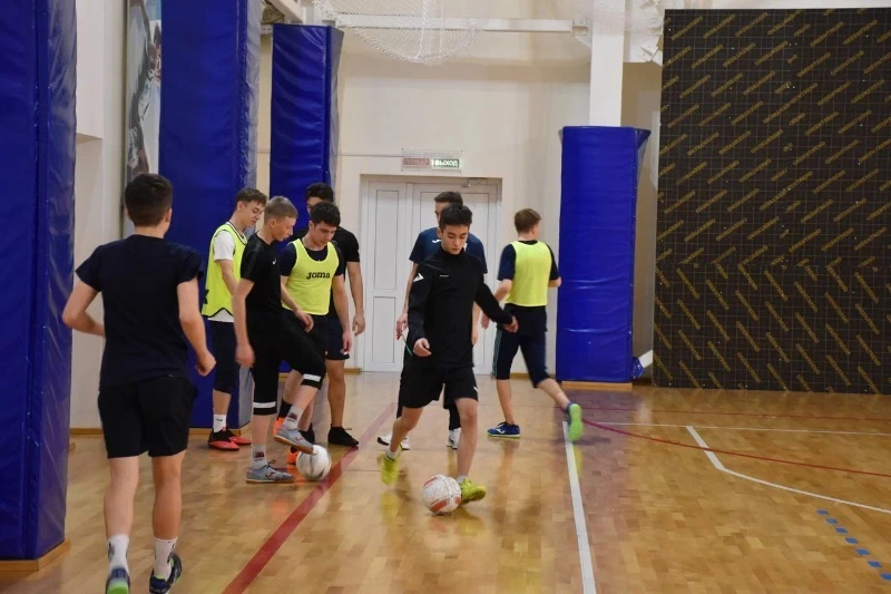 Поронайские футболисты готовятся к следующему этапу соревнований