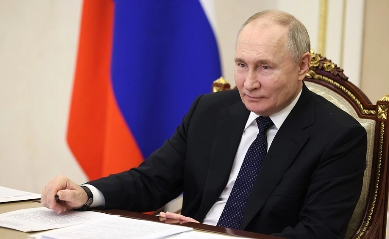 Валерий Лимаренко доложил Путину о лидерстве по темпам расселения аварийного жилья на Сахалине